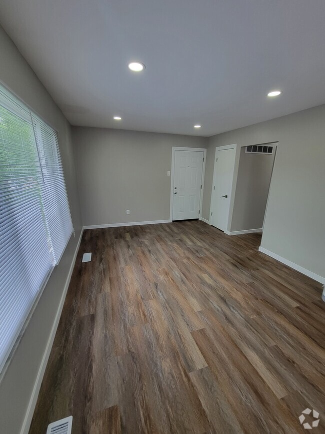Building Photo - 10050 Willdan Dr Unit Apt. A