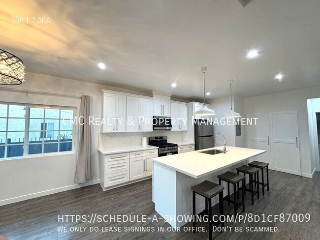 Photo - 1659 E 61st St