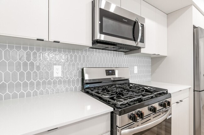 Photo - 12327-12107 Street NW