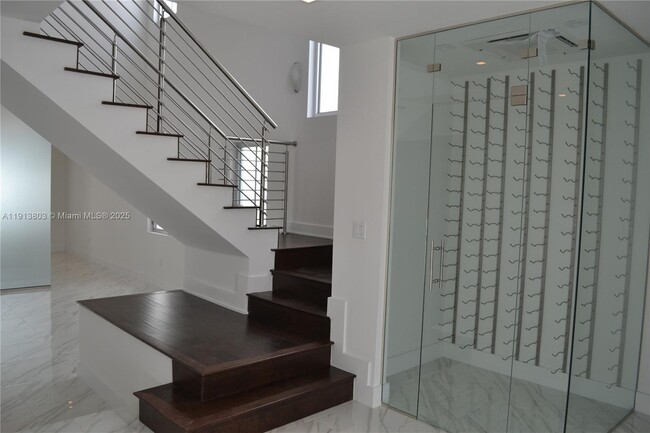 Photo - 3350 NW 83rd St