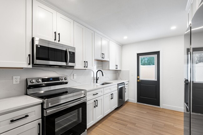 3011 W Binnicker Ave Unit #A