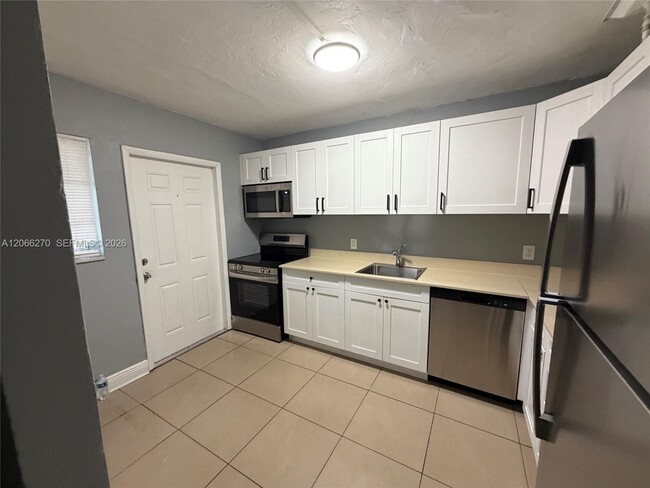 Photo - 1516 SW 5th Pl Unit 1-4