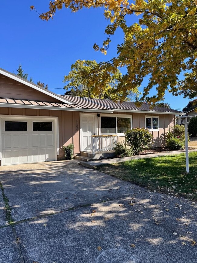 Photo - Charming 2-Bedroom Home with Spacious Back...