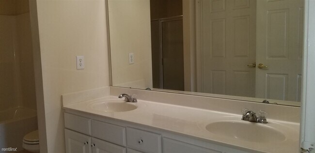 Photo - 11230 Centway Park Dr