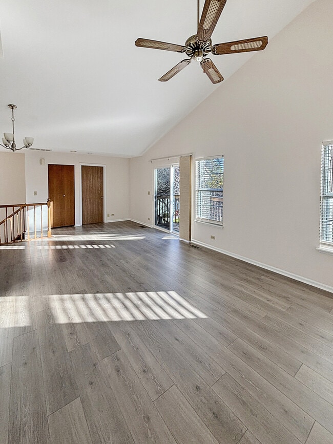 Photo - 404 W Hamilton Dr