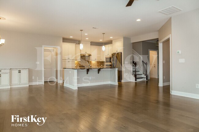 Photo - 740 Wood Lily Dr