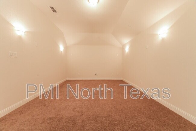 Photo - 6213 Eldridge Ln