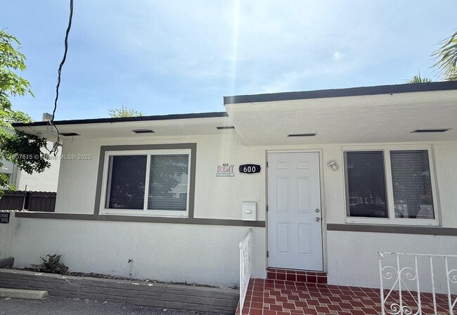 Photo - 600 NW 23rd Pl Apartment Unit 600