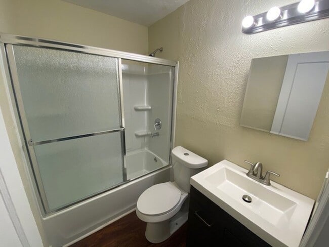 Photo - Newly renovated Home in Broadmor!