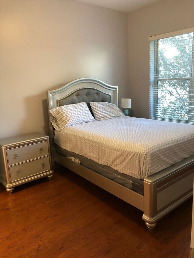 Photo - Luxury 2 Bedroom 2 Bath Near USC