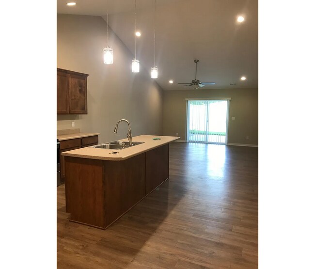 Photo - 1044 Augusta Dr