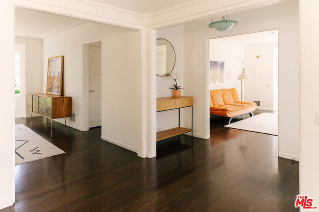 Photo - 4217 Cromwell Ave