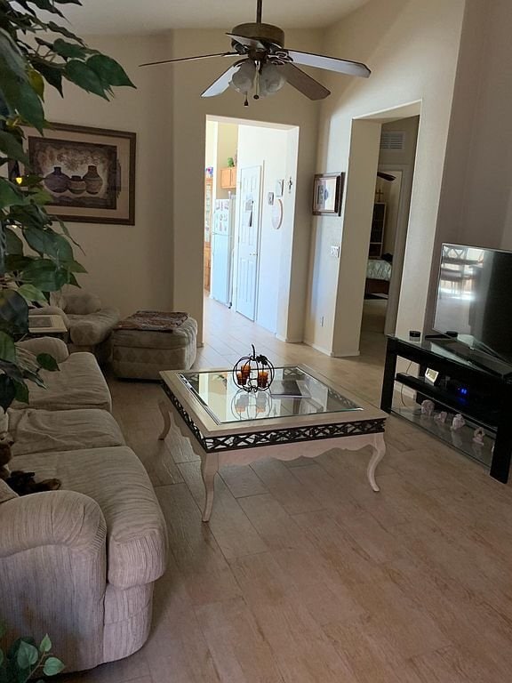Photo - 942 S Balboa Dr