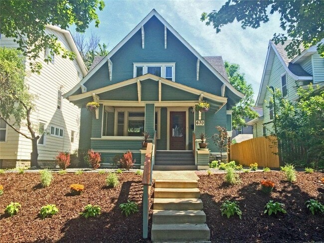 Photo - 670 Ottawa Ave House