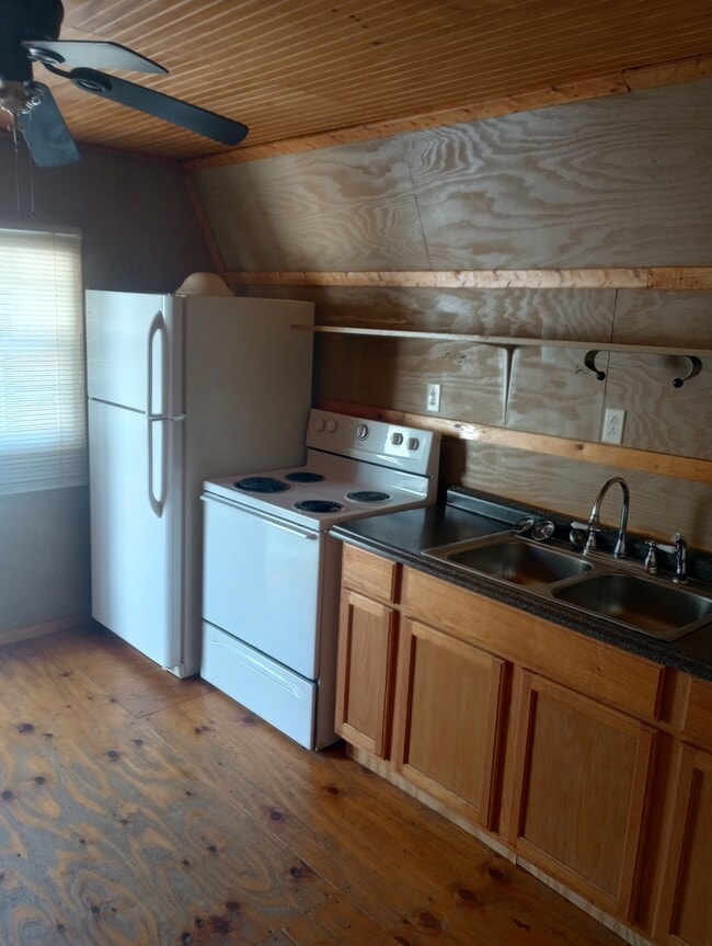 Photo - Paris Landing RV Park Unit 1