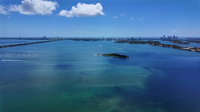 Photo - 711 NE 23rd Terrace Unidad 3802