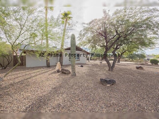 Photo - 5301 N 43rd Pl