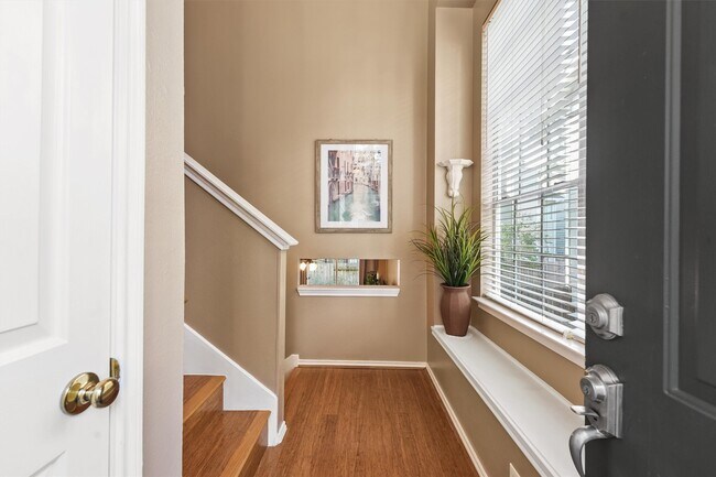 Photo - 195 S Walden Elms Cir Rental