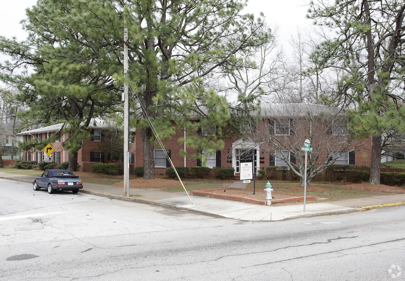 Photo - 1744-1762 Virginia Ave Apartments