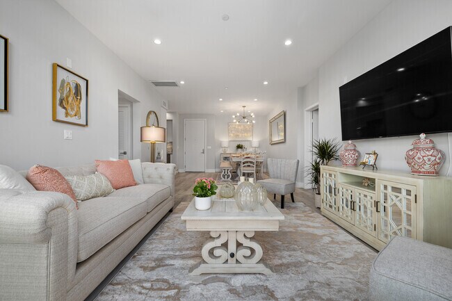 Photo - 5820 La Mirada Ave