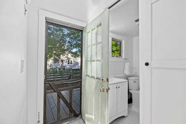 Photo - 1 Winslow Ave