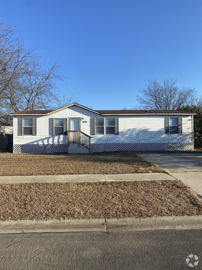 Building Photo - 3023 Cantabrian Dr Rental