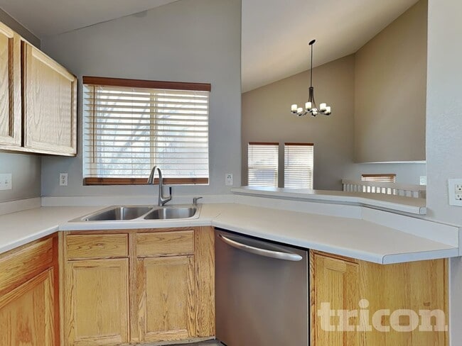 Photo - 11817 Columbine St