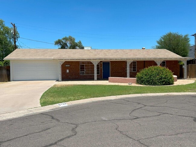 BEAUTIFUL RED BRICK HOME ON A LARGE CUL-DE... - BEAUTIFUL RED BRICK HOME ON A LARGE CUL-DE...