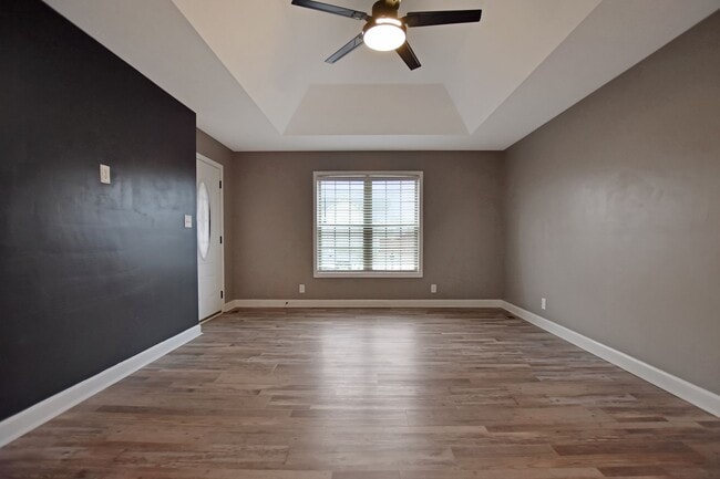 Photo - Pet Friendly Three Bedroom!