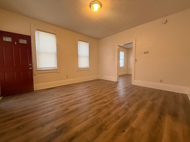 Photo - 2482 W 10th St Unidad Lower