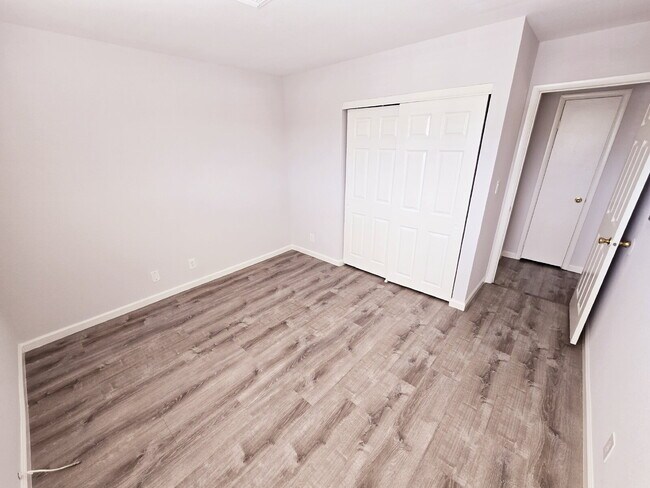 Photo - 4360 Twin View Cir Unidad 3