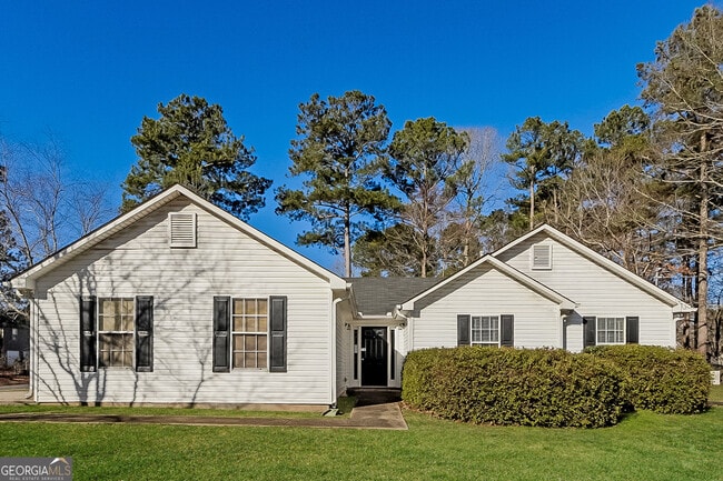 Building Photo - 12 Collins Ln
