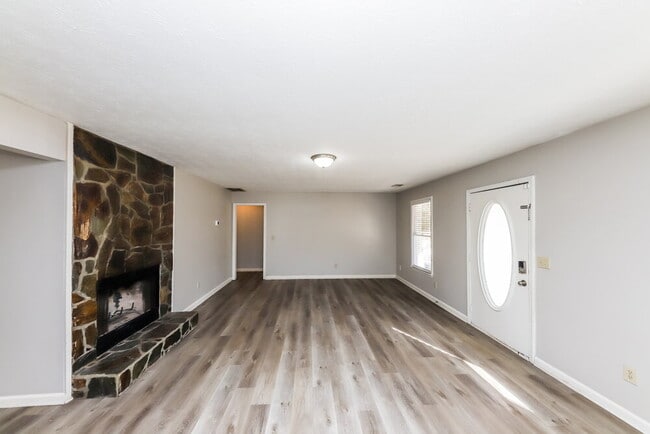 Photo - 350 Anna Ave