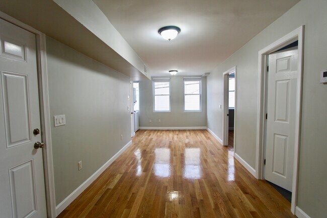 Photo - 150 Acorn St