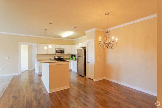 1BR,1BA