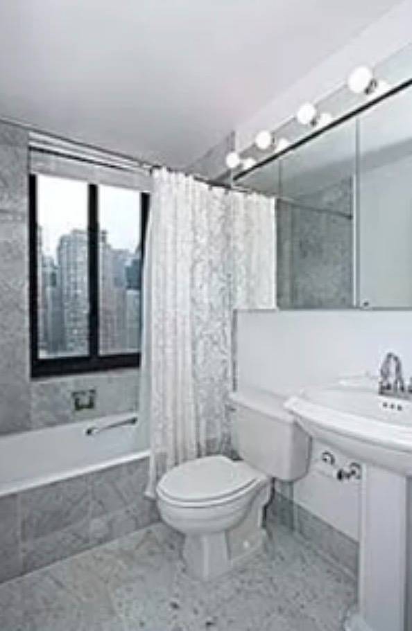 Photo - 200 Rector Pl Unit 22L