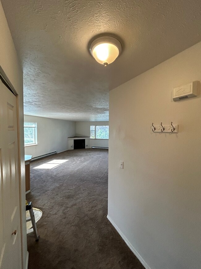 Unit 2 Entry - 220 E Mission Ave