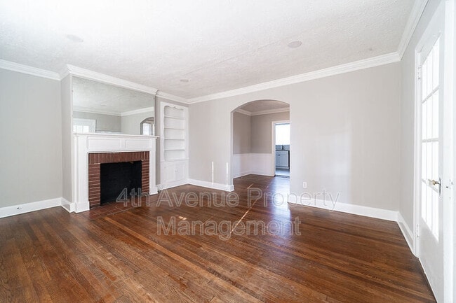 Photo - 65 W Shadburn Ave
