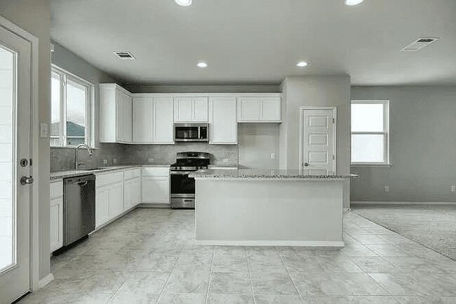 Photo - 1289 Goforth Rd