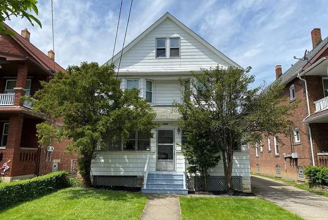 Photo - 1574 Ridgewood Ave Apartments Unit 2