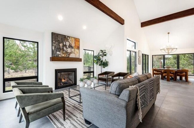 Photo - Beautiful Remodeled Home on Acreage!