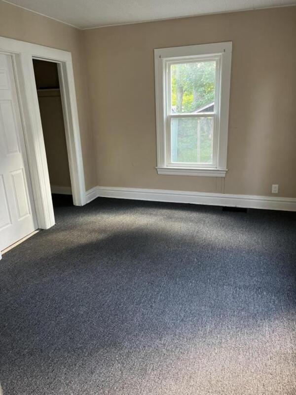 Photo - 37 Ferndale Crescent