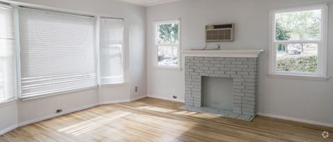 Building Photo - 109 W Fairview Blvd Rental