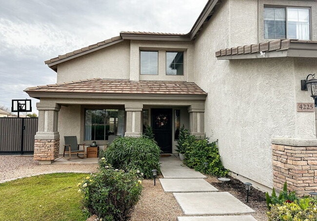 Photo - 4225 E Ivanhoe St