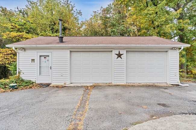 Photo - 6734 McKinney St