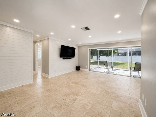 Photo - 912 Dolphin Dr