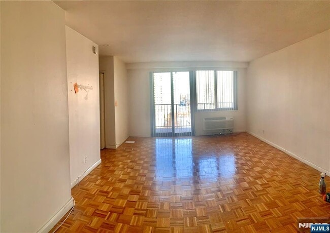 Photo - 1590 Anderson Ave Unit 10D