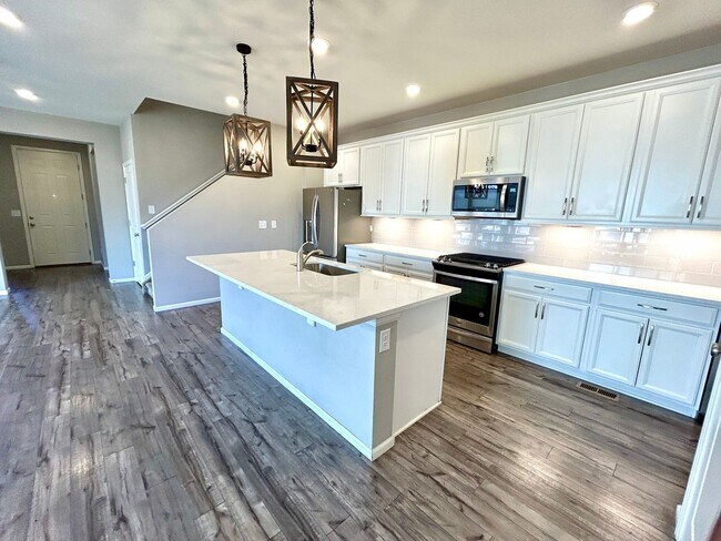 Photo - Better Than New! Stunning 4-year old Home Corner End-Unit with High-End Finishes