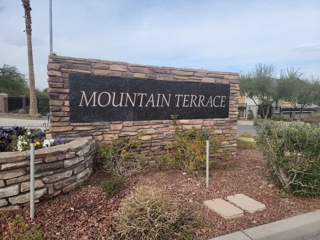 Building Photo - AWESOME HEDERSON GATED COMMUNITY TWO STORY Rental