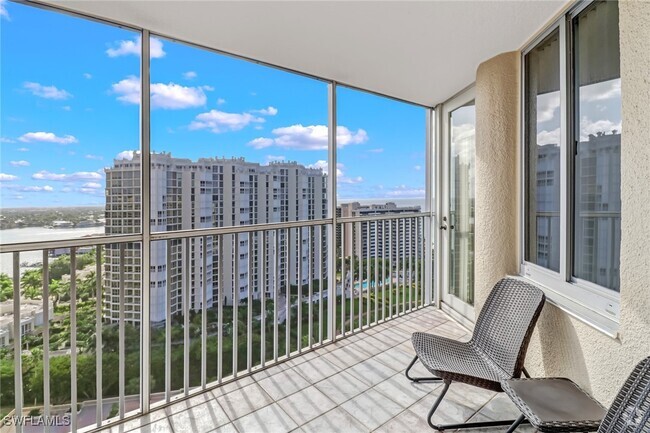 Building Photo - 4041 Gulf Shore Blvd N Unit PH-4 Rental